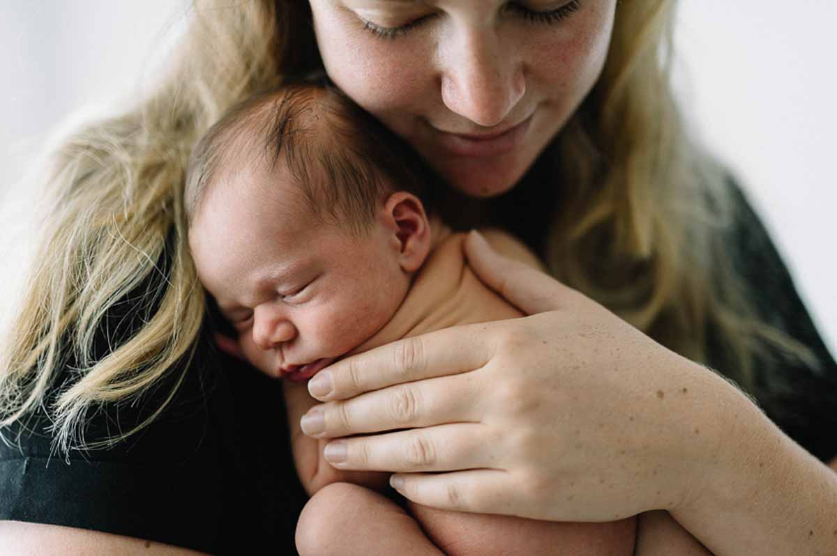 Nyfødte søges til newborn fotografering
